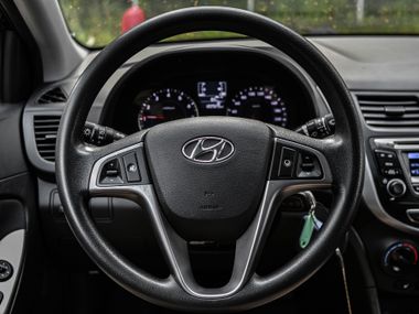 Hyundai Solaris 2016 года, 123 000 км - вид 6