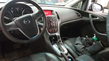 Opel Astra 2013 года, 201 358 км - вид 5