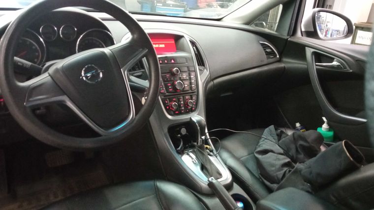 Opel Astra 2013 года, 201 358 км - вид 5