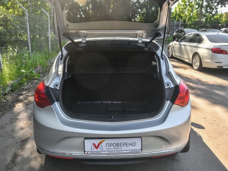 Opel Astra 2013 года, 201 358 км - вид 12
