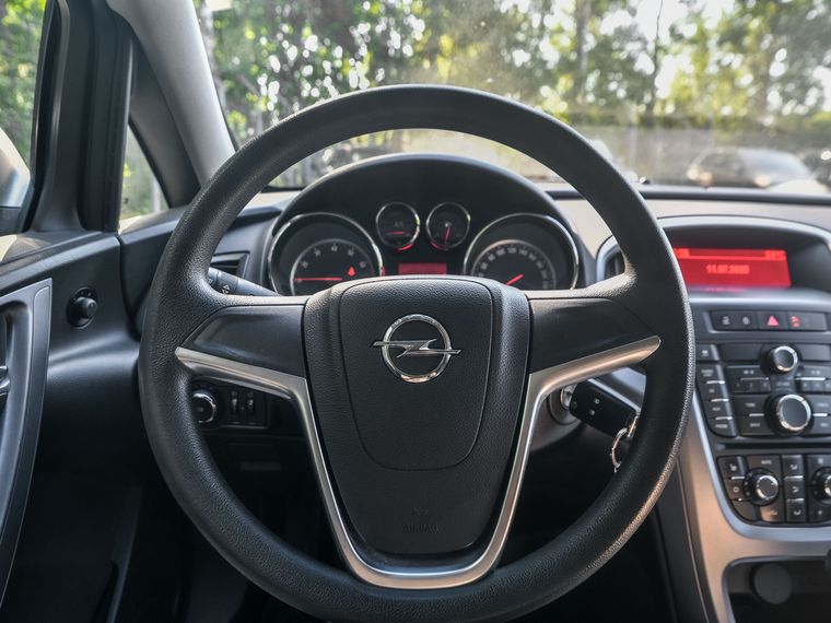 Opel Astra 2013 года, 201 358 км - вид 6