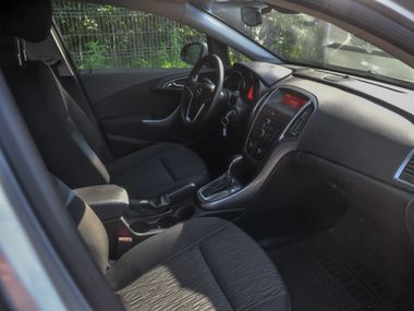 Opel Astra 2013 года, 201 358 км - вид 11