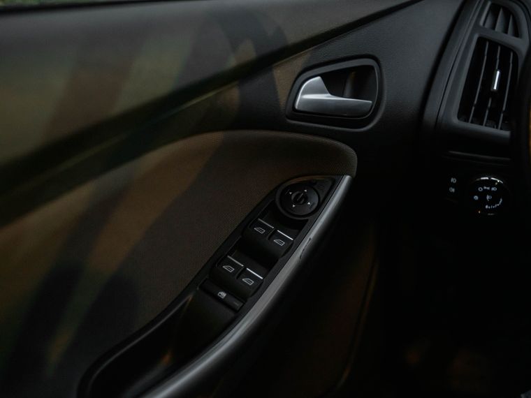 Ford Focus 2015 года, 142 848 км - вид 8