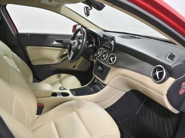 Mercedes-Benz GLA-класс 2015 года, 91 477 км - вид 16