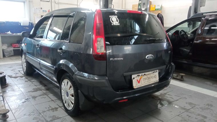 Ford Fusion 2009 года, 105 818 км - вид 4