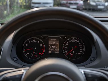 Audi Q3 2013 года, 150 000 км - вид 5