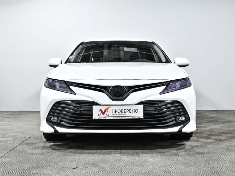 Toyota Camry 2020 года, 49 984 км - вид 3