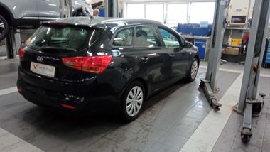 Kia Ceed 2013 года, 123 300 км - вид 3