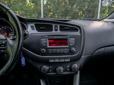 KIA Ceed 2013 года, 123 300 км - вид 7