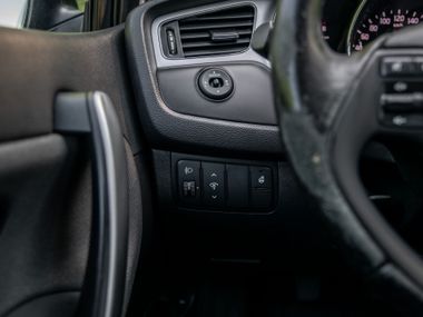 KIA Ceed 2013 года, 123 300 км - вид 9