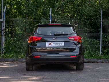 KIA Ceed 2013 года, 123 300 км - вид 4