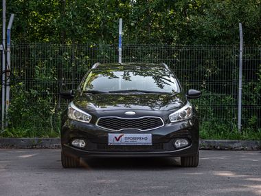 KIA Ceed 2013 года, 123 300 км - вид 3