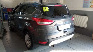 Ford Kuga 2016 года, 136 801 км - вид 4