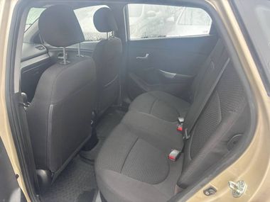 Kia Rio 2012 года, 167 872 км - вид 15