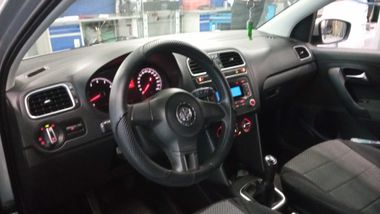 Volkswagen Polo 2011 года, 144 000 км - вид 5