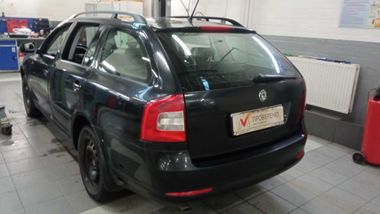 Skoda Octavia 2012 года, 247 384 км - вид 4
