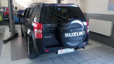 Suzuki Grand Vitara 2010 года, 147 700 км - вид 4