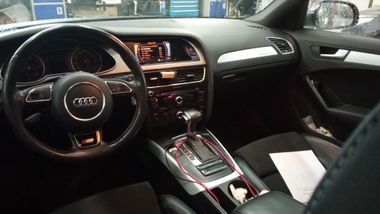 Audi A4 2014 года, 148 056 км - вид 5