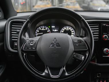 Mitsubishi Outlander 2021 года, 185 985 км - вид 7