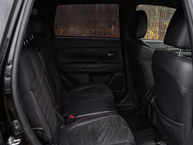 Mitsubishi Outlander 2021 года, 185 985 км - вид 13