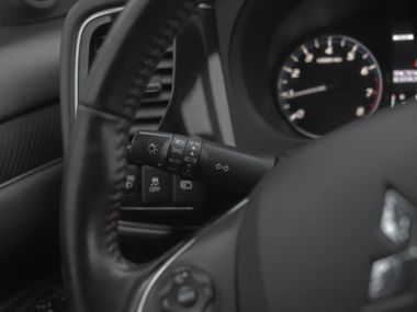Mitsubishi Outlander 2021 года, 185 985 км - вид 6