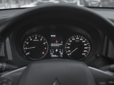 Mitsubishi Outlander 2021 года, 185 985 км - вид 5