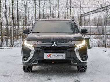 Mitsubishi Outlander 2021 года, 185 985 км - вид 3