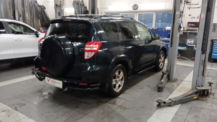 Toyota RAV4 2012 года, 120 000 км - вид 3