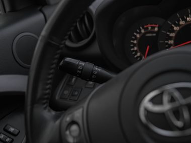 Toyota RAV4 2012 года, 120 000 км - вид 6