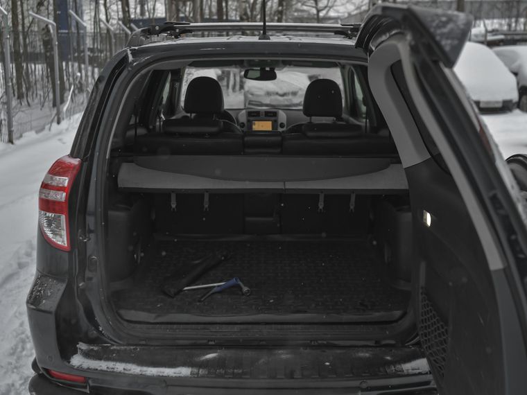 Toyota RAV4 2012 года, 120 000 км - вид 16