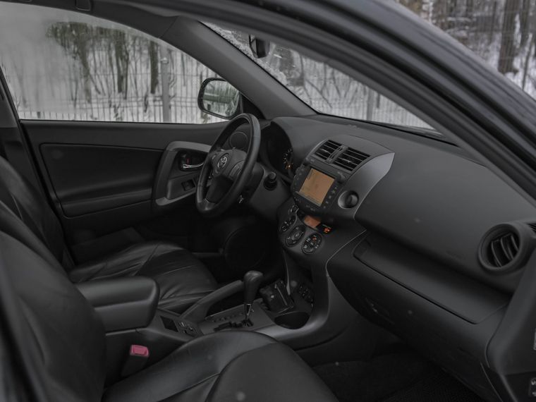 Toyota RAV4 2012 года, 120 000 км - вид 15