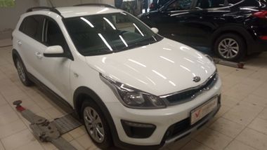 KIA Rio X-Line 2018 года, 55 000 км - вид 3