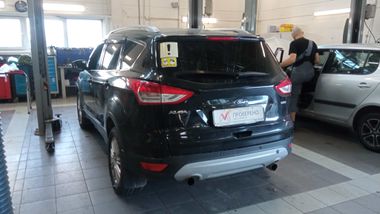 Ford Kuga 2014 года, 161 101 км - вид 4