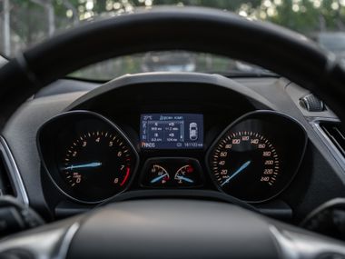 Ford Kuga 2014 года, 161 101 км - вид 5