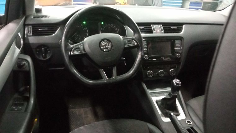 Skoda Octavia 2015 года, 233 016 км - вид 5