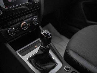 Skoda Octavia 2015 года, 233 016 км - вид 9