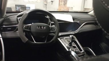 Белый Geely Atlas Pro 2022 года | VIN 907787
