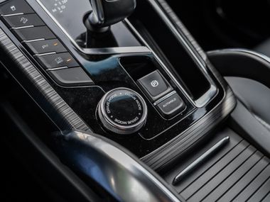 Geely Atlas Pro 2022 года, 69 474 км - вид 12