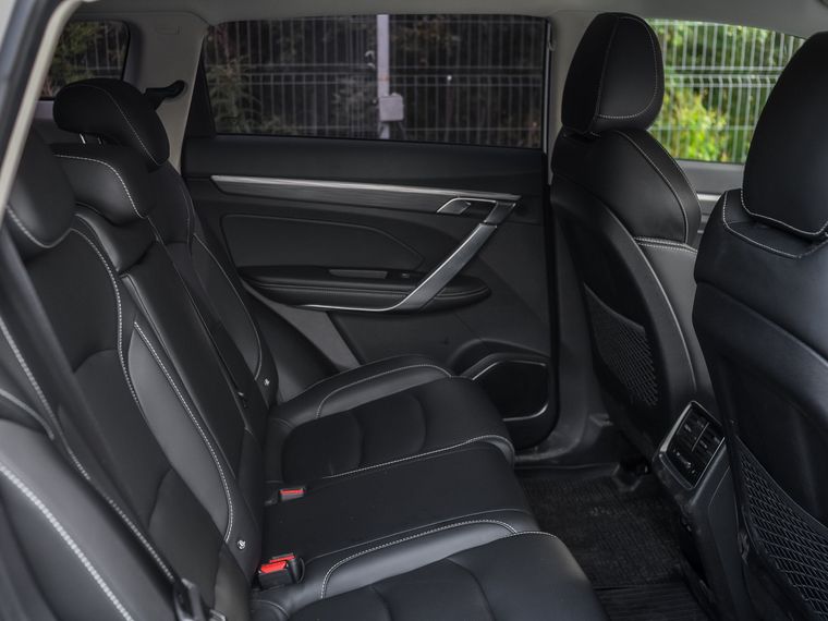 Geely Atlas Pro 2022 года, 69 474 км - вид 15