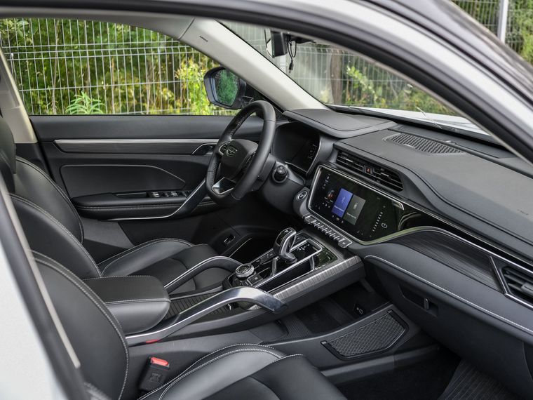 Geely Atlas Pro 2022 года, 69 474 км - вид 16