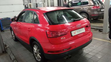 Audi Q3 2015 года, 137 797 км - вид 4