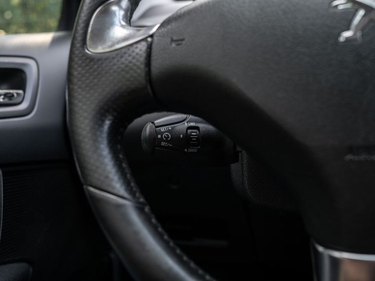 Peugeot 308 2011 года, 246 948 км - вид 6