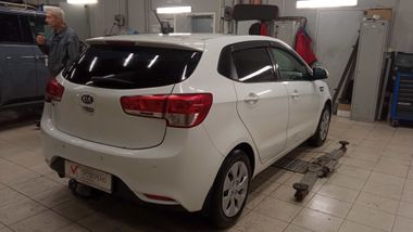 KIA Rio 2016 года, 136 278 км - вид 3