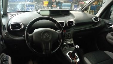 Citroen C3 Picasso 2009 года, 192 000 км - вид 5