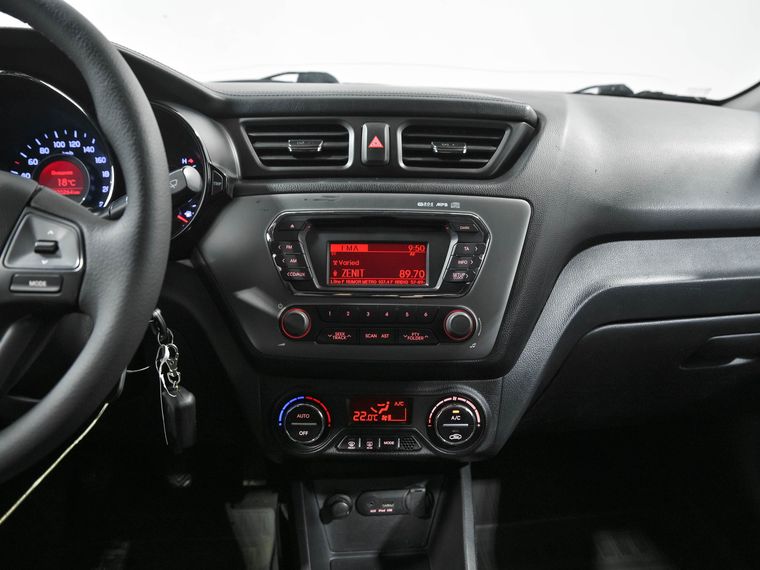 KIA Rio 2013 года, 220 183 км - вид 9