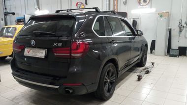 BMW X5 2015 года, 127 776 км - вид 3