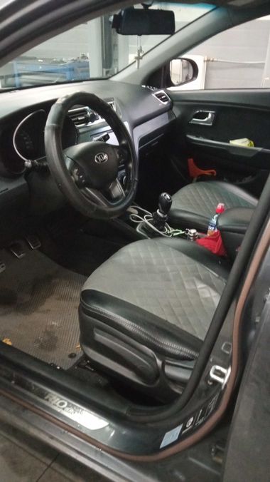 KIA Rio 2014 года, 145 545 км - вид 5