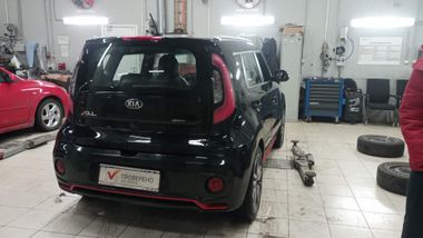 Kia Soul 2018 года, 185 000 км - вид 3