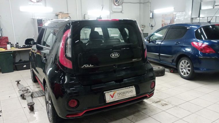 Kia Soul 2018 года, 185 000 км - вид 4
