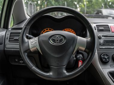 Toyota Auris 2009 года, 223 103 км - вид 6